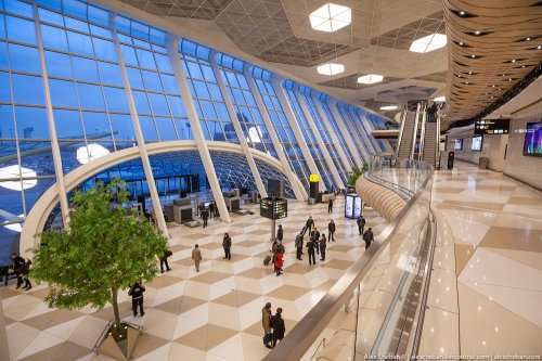 Аэропорт имени Гейдара Алиева в Баку (30 фото)