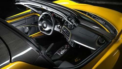 Мощная новинка Alfa Romeo 4C Spider (7 фото)