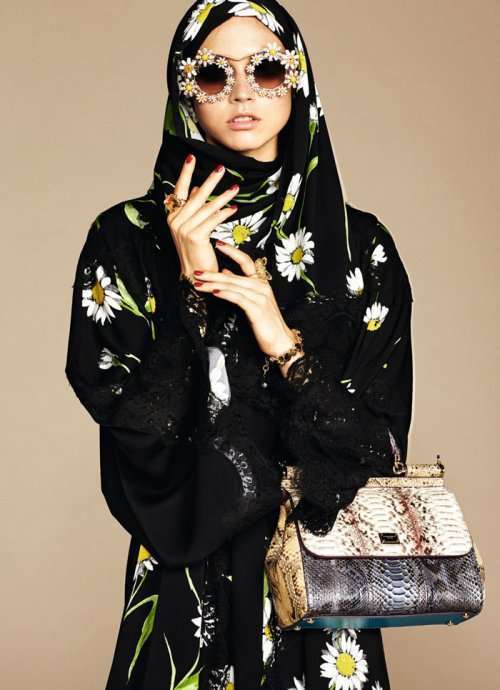 Хиджабы и абайи в дебютной коллекции Dolce &amp; Gabbana (13 фото)