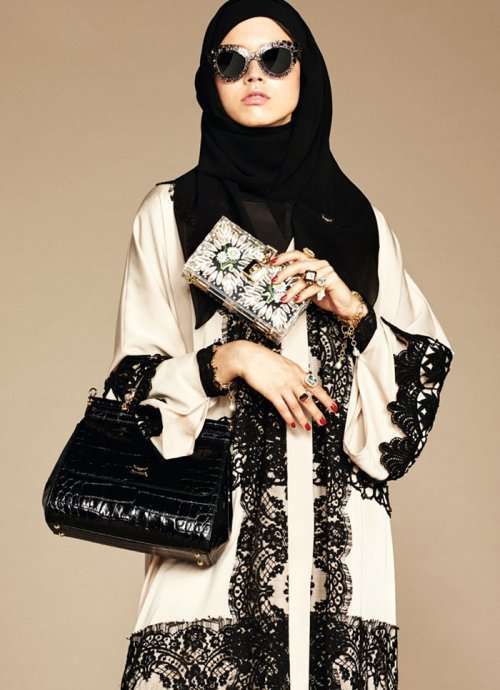 Хиджабы и абайи в дебютной коллекции Dolce &amp; Gabbana (13 фото)