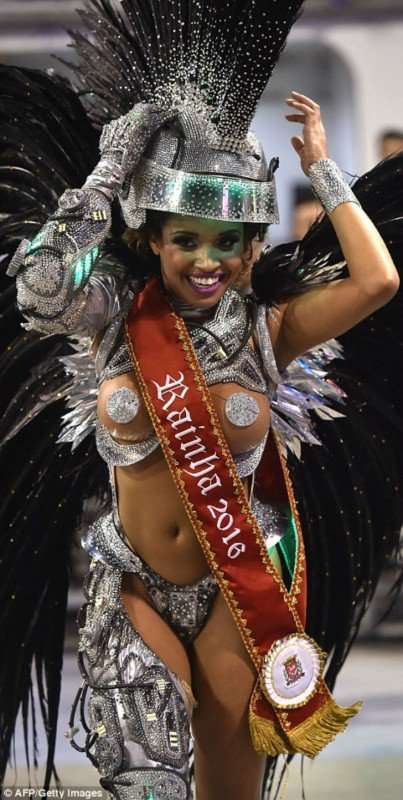 Бразильский карнавал 2016 в Рио-де-Жанейро (19 фото)