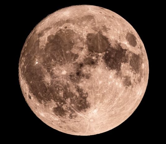 Tonight’s Moon: Catching a Waning Crescent in the Sky