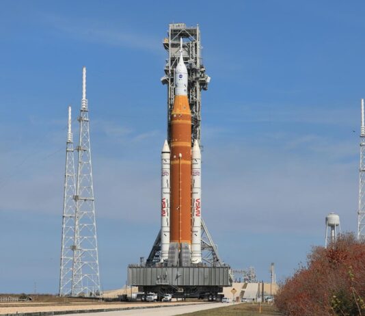 NASA Переносить Висадку на Місяць, Пріоритетом Ставит Тестування для Довгострокових Місяць Місії