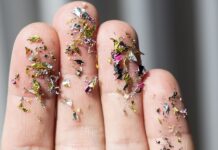 Мікропластик, пов’язаний з підвищеним ризиком раку шлунка: нове дослідження виявляє генетичні зміни