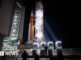 Ракета Artemis від NASA готується до можливого запуску у квітні
