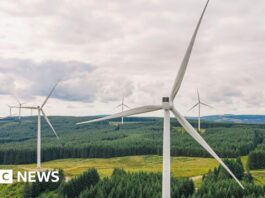 Уельс Прискорює Перехід до Відновлюваних Джерел Енергії на тлі Глобальної Нестабільності