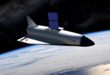 Дракон скинув ще одну загадкову капсулу на орбіту